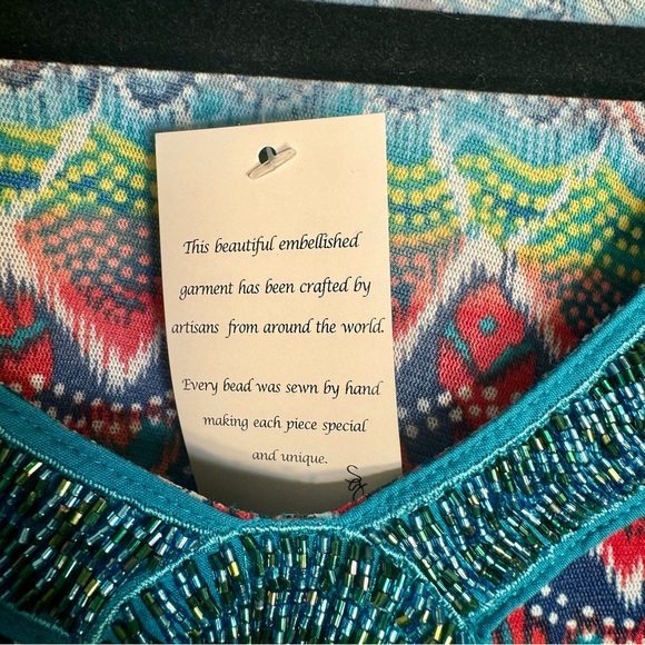 NWT. Susan Graver poncho style Top size 3X. Poncho. Green, blue, red - Picture 5 of 10